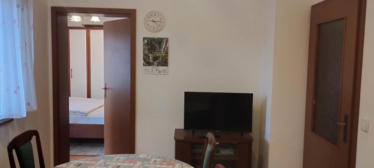 Apartmani Jere Kastav Rubesi Buitenkant foto